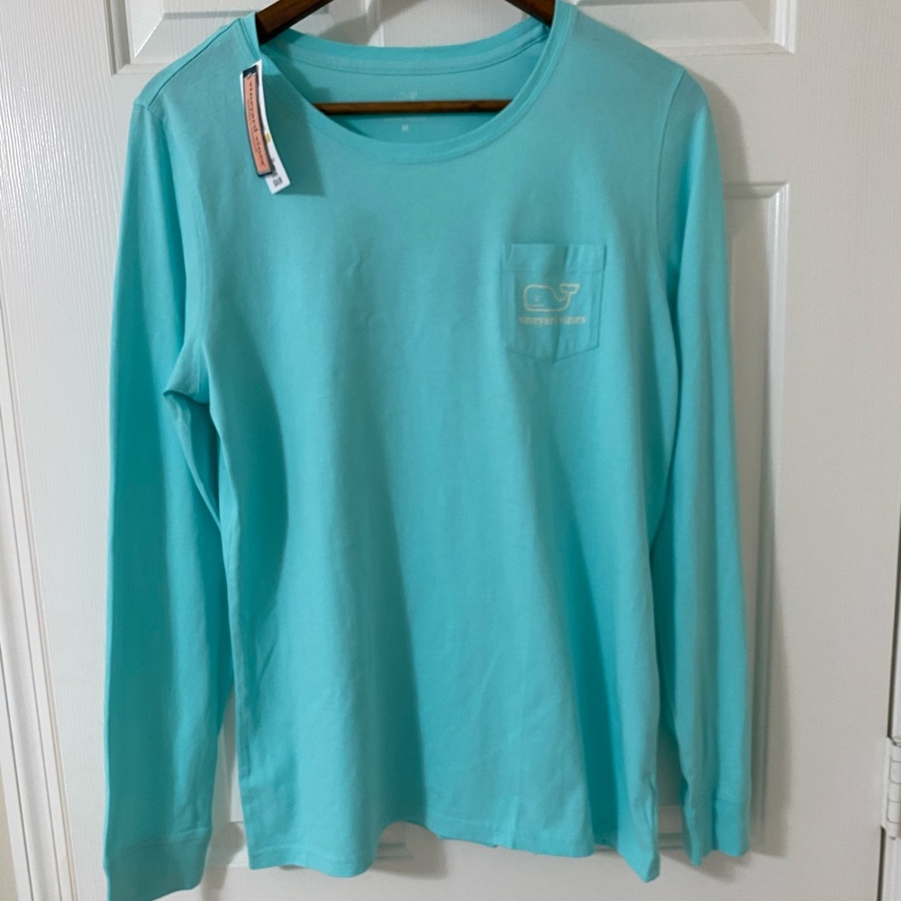 Long sleeve Vineyard Vines shirt 👚